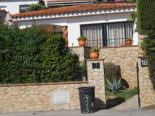 Villa Lily