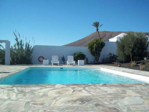 Macher Villa Sleeps 4 Pool Wifi