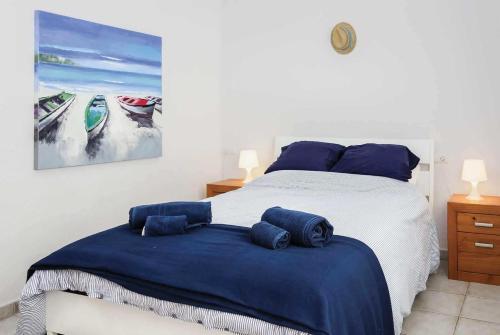 Macher Villa Sleeps 10 Wifi