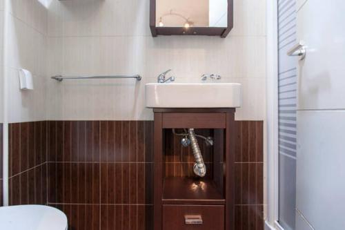 Piramides 2 Apartment