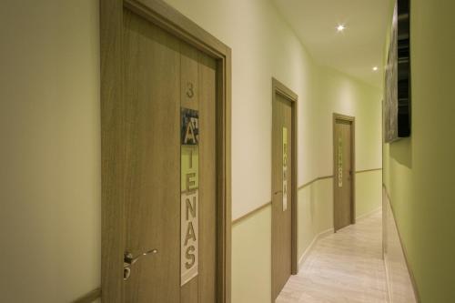 Hostal Adis