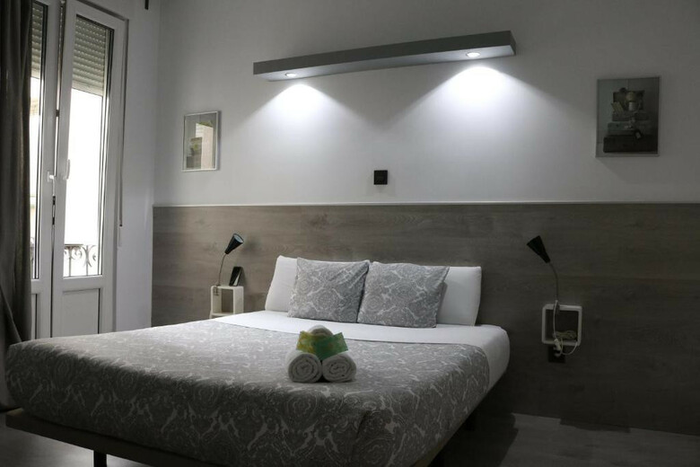 Hostal Fuencarral Rooms
