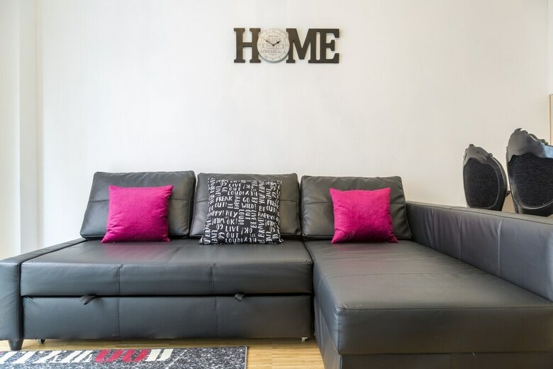 7rooms7 Gran Via Madrid Apartments