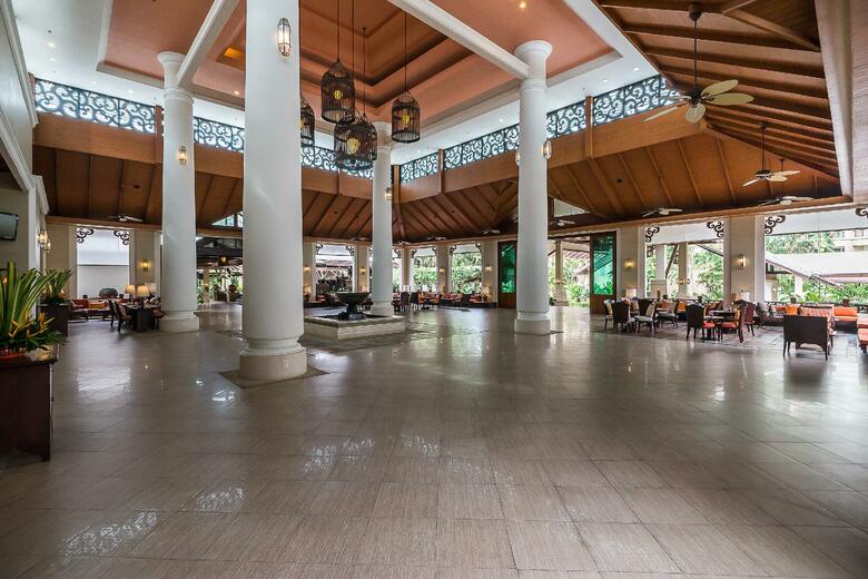 Hotel Ravindra Beach Resort And Spa
