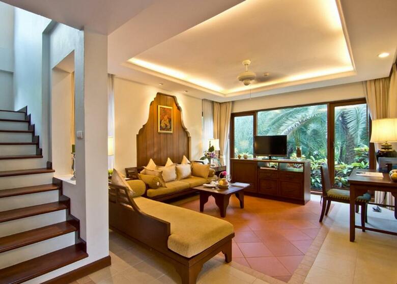 Hotel Ravindra Beach Resort And Spa