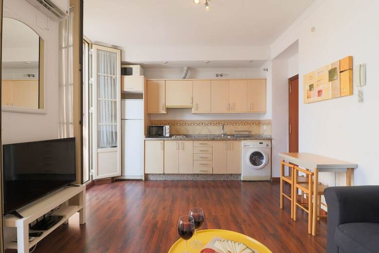 Apartamento Brand New One Bedroom Cathedral Views