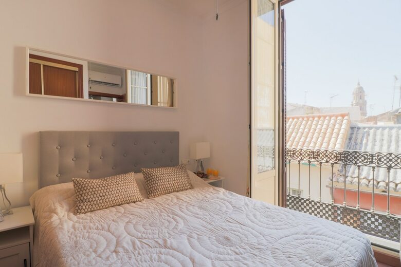 Apartamento Brand New One Bedroom Cathedral Views