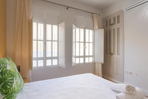 Apartamento Urbe10 Plaza De La Merced Duplex 1 Bedroom