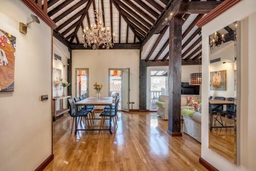 Two-bedroom Apartment With Terrace Pastor