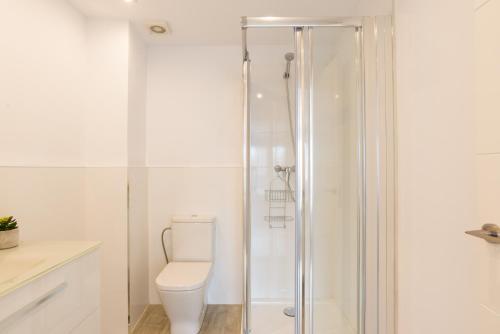 Urbe10 Angel Ganivet 2 Bedrooms Apartment