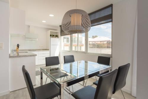 Urbe10 Angel Ganivet 2 Bedrooms Apartment