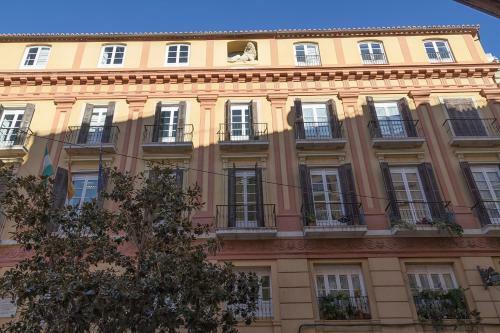 Three-bedroom Apartment With Terrace Lion