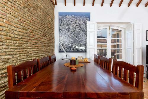 Three-bedroom Apartment With Terrace Lion