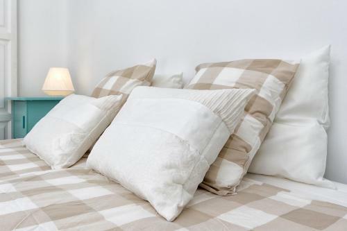 Three-bedroom Apartment With Terrace Lion