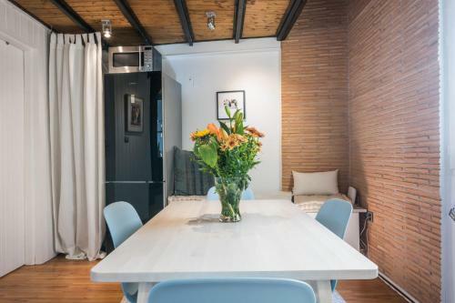 One-bedroom Apartment With Terrace Tina