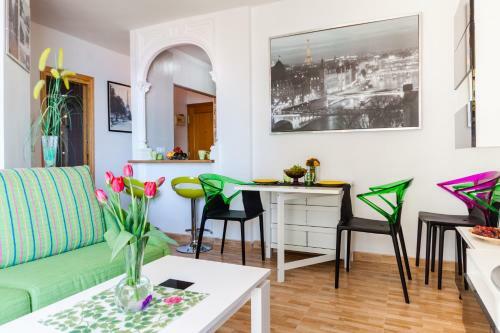 Two-bedroom Apartment Casilari