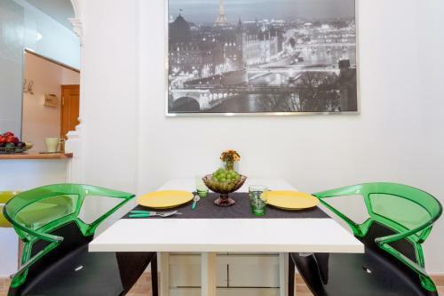 Two-bedroom Apartment Casilari