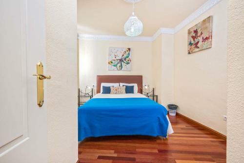 Three-bedroom Apartment With Terrace Emma