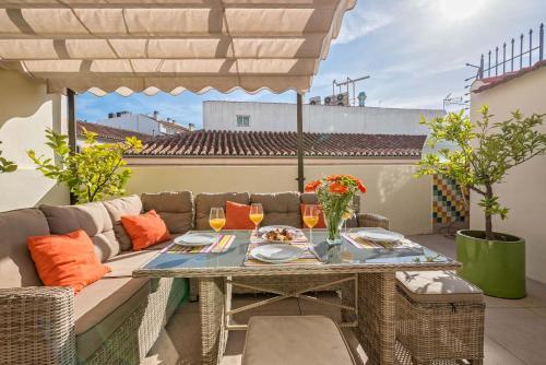 Three-bedroom Apartment With Terrace Emma