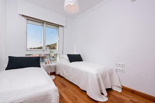 Three-bedroom Apartment With View Charlie