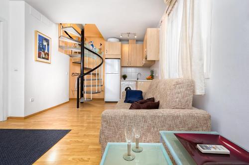 One-bedroom Apartment With Terrace Picasso