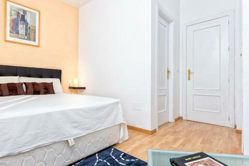 One-bedroom Apartment With Terrace Picasso