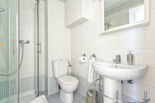 One-bedroom Apartment With Terrace Picasso