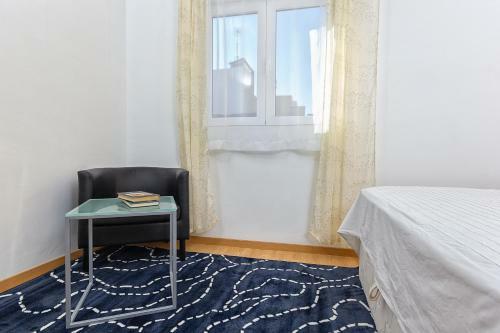 One-bedroom Apartment With Terrace Picasso