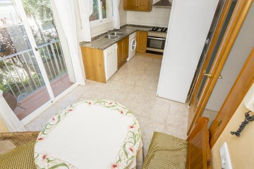 Homeholidaysrentals Coral