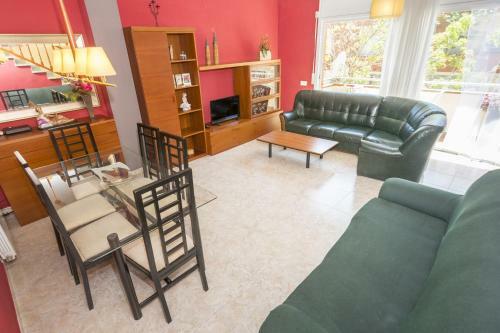 Homeholidaysrentals Coral