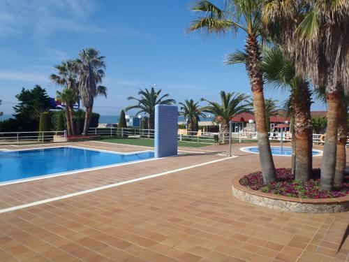 Camping Sunissim El Pla De Mar By Locatour