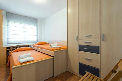 Ref. 190. Apart. Avenida