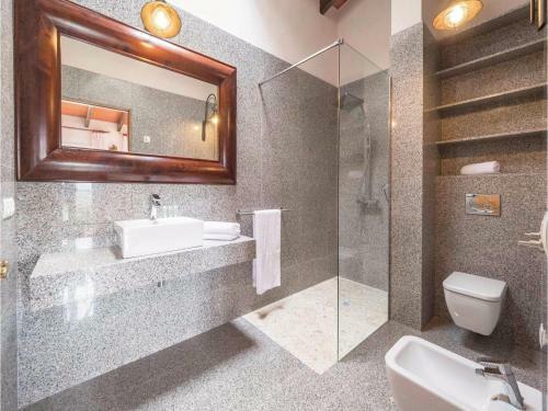 Five-bedroom Holiday Home In Manacor