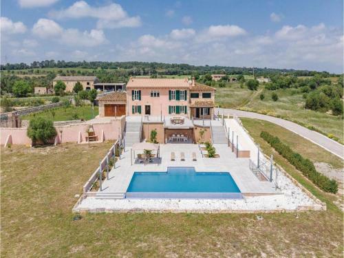 Five-bedroom Holiday Home In Manacor