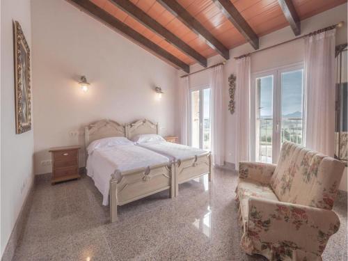 Five-bedroom Holiday Home In Manacor