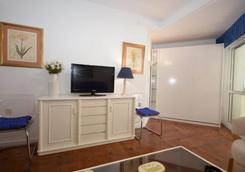 Apartamento Vistas Al Mar, C�ntrico Y Buen Ambiente