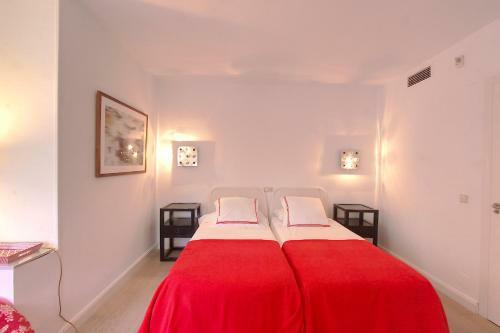 1096 Beachfront 50 Meter 2 Design Apartments 3 Pools