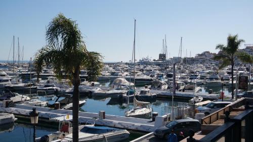 Apartamento Puerto Banus La Maestarnza