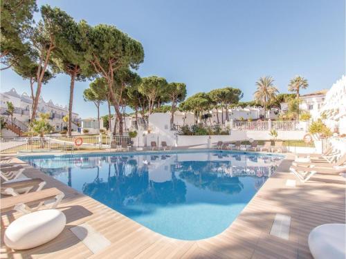 Two-bedroom Holiday Home In Las Chapas Marbella