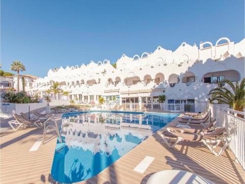 Two-bedroom Holiday Home In Las Chapas Marbella