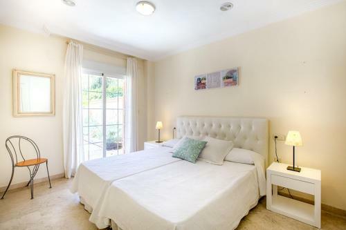 Jardines De Lunamar Beach Apartment
