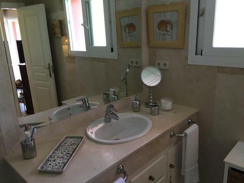 Luxury Apartment In 5 Star Urbanization