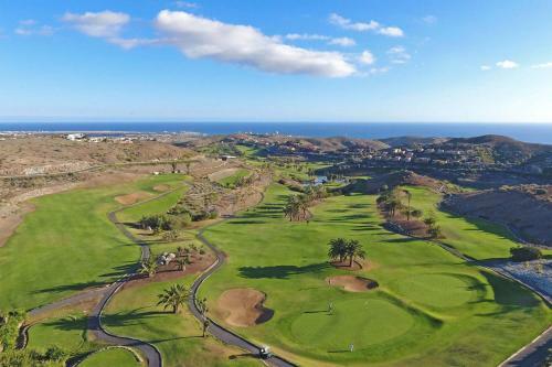 Villa Salobre Golfers 6