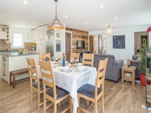 Three-bedroom Holiday Home In Mijas
