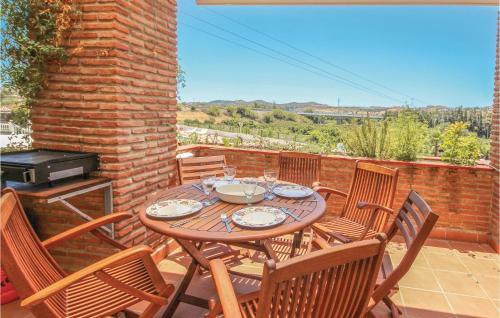 Three-bedroom Apartment In Mijas
