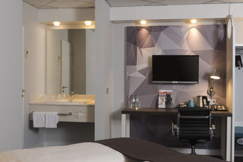 Hotel Balladins Superior Cologne Airport