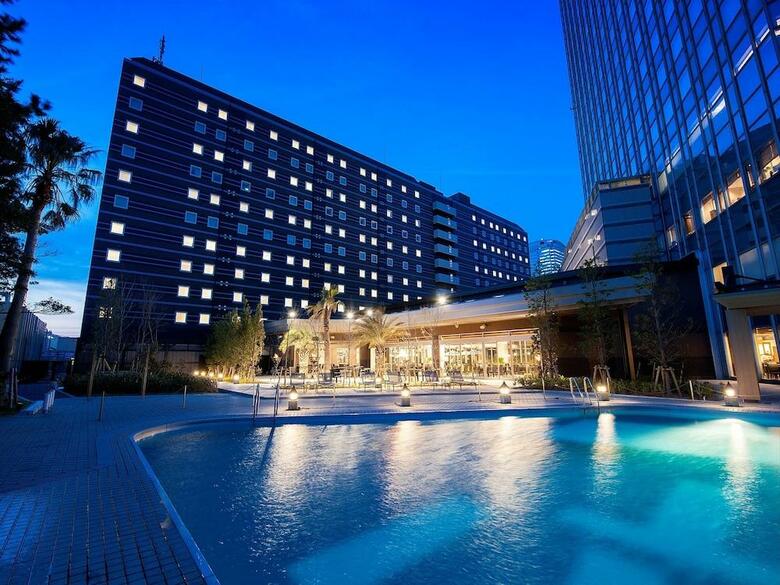 Hotel Apa And Resort Tokyo Bay Makuhari