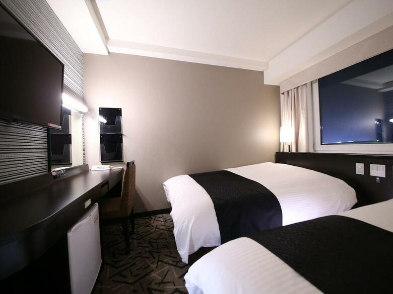 Hotel Apa And Resort Tokyo Bay Makuhari