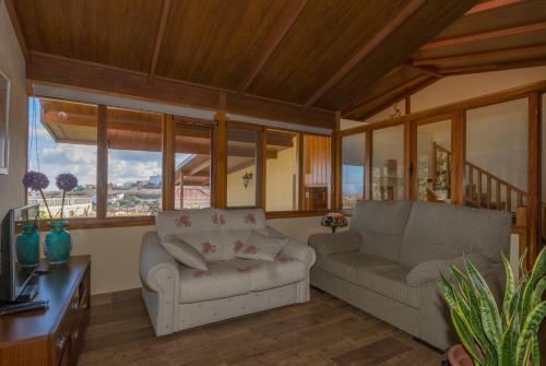 Casa Jard�n De Moya