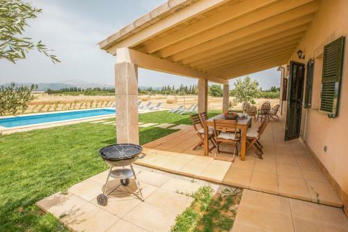 Villa S'estaci�
